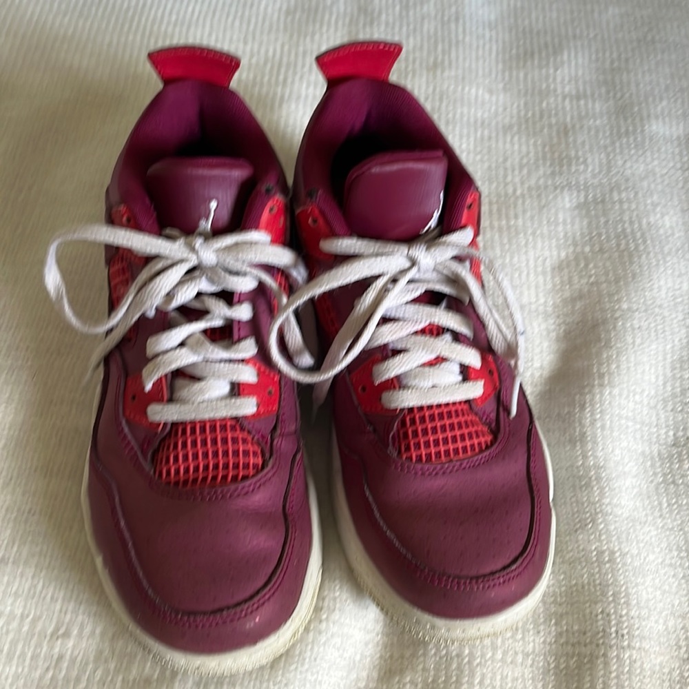 Nike Air Jordan 4